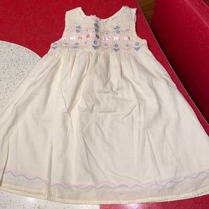Little Girls Sleeveless Smocked Dress!